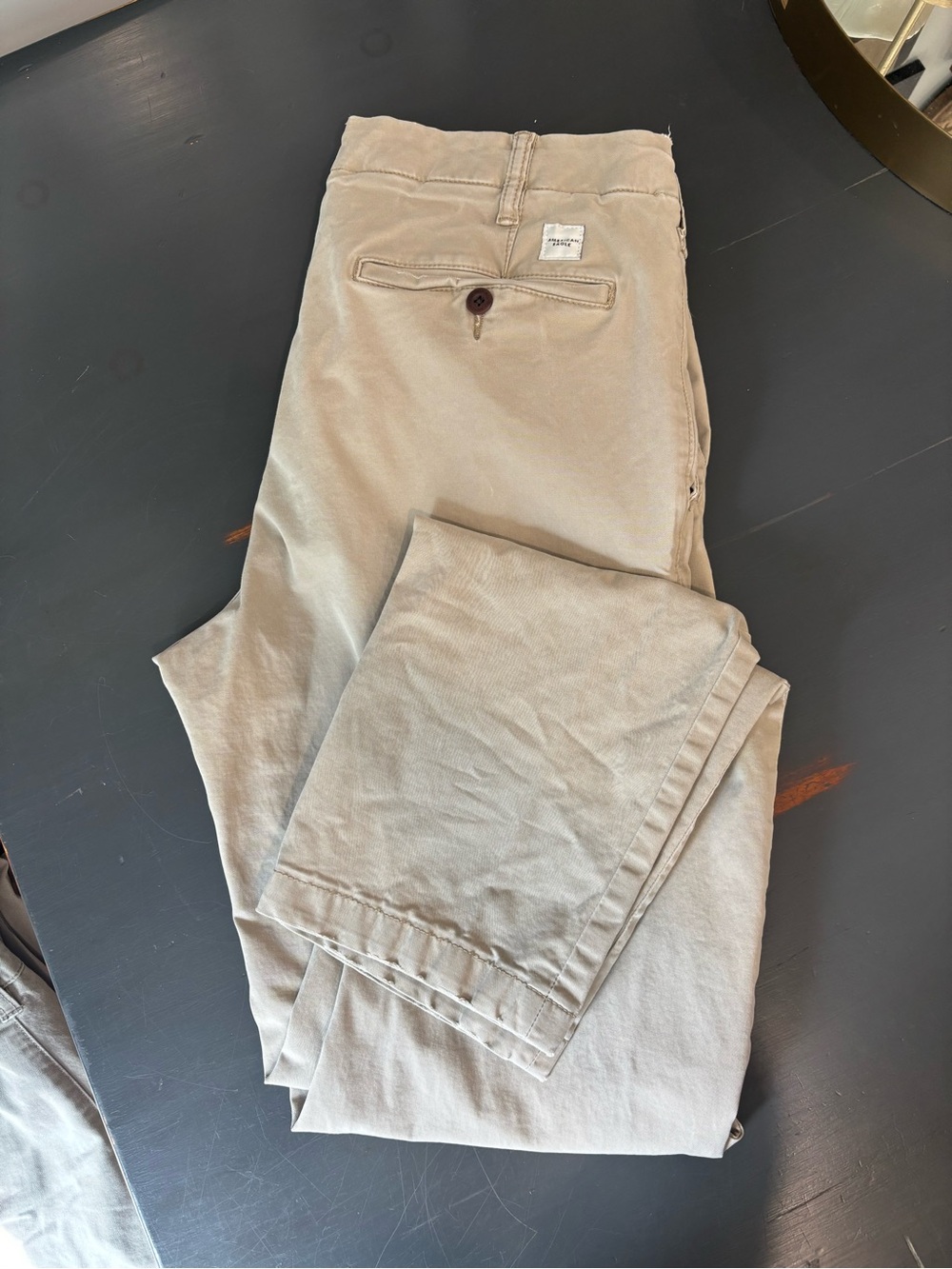American Eagle Outfitters Light Beige Chino Pants